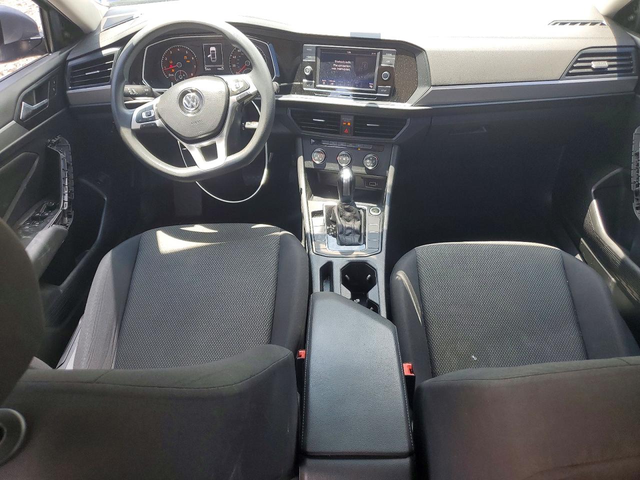 Volkswagen Jetta S