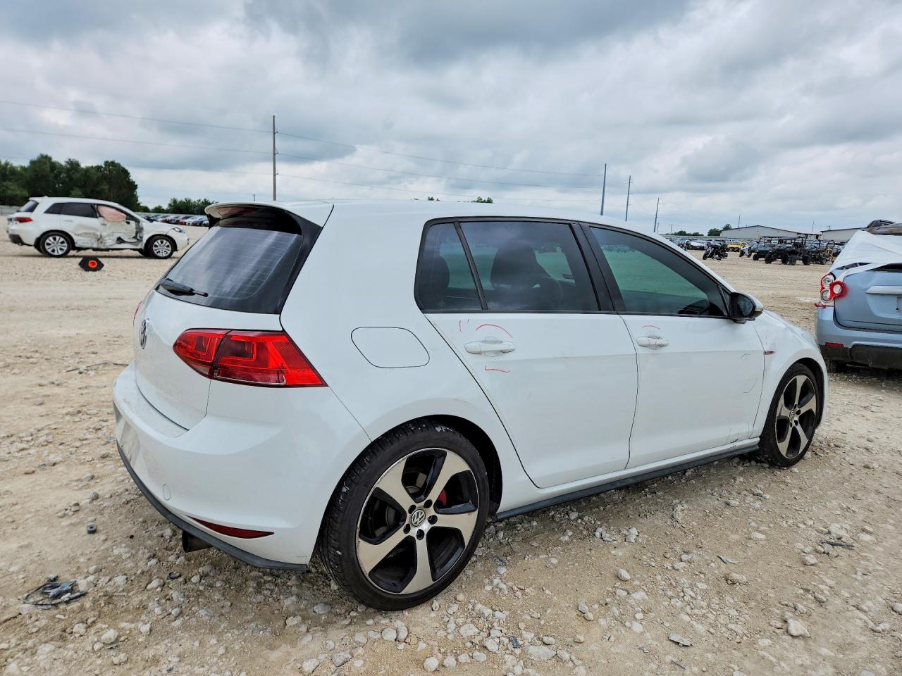Volkswagen GTI S