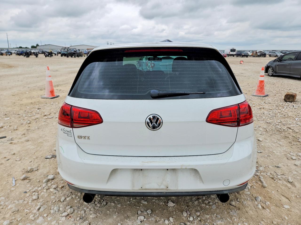 Volkswagen GTI S