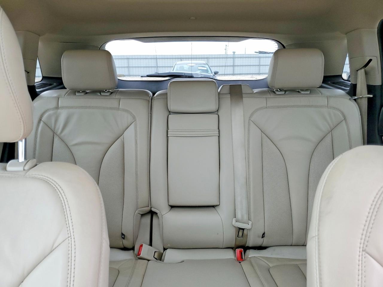 Lincoln MKX Select