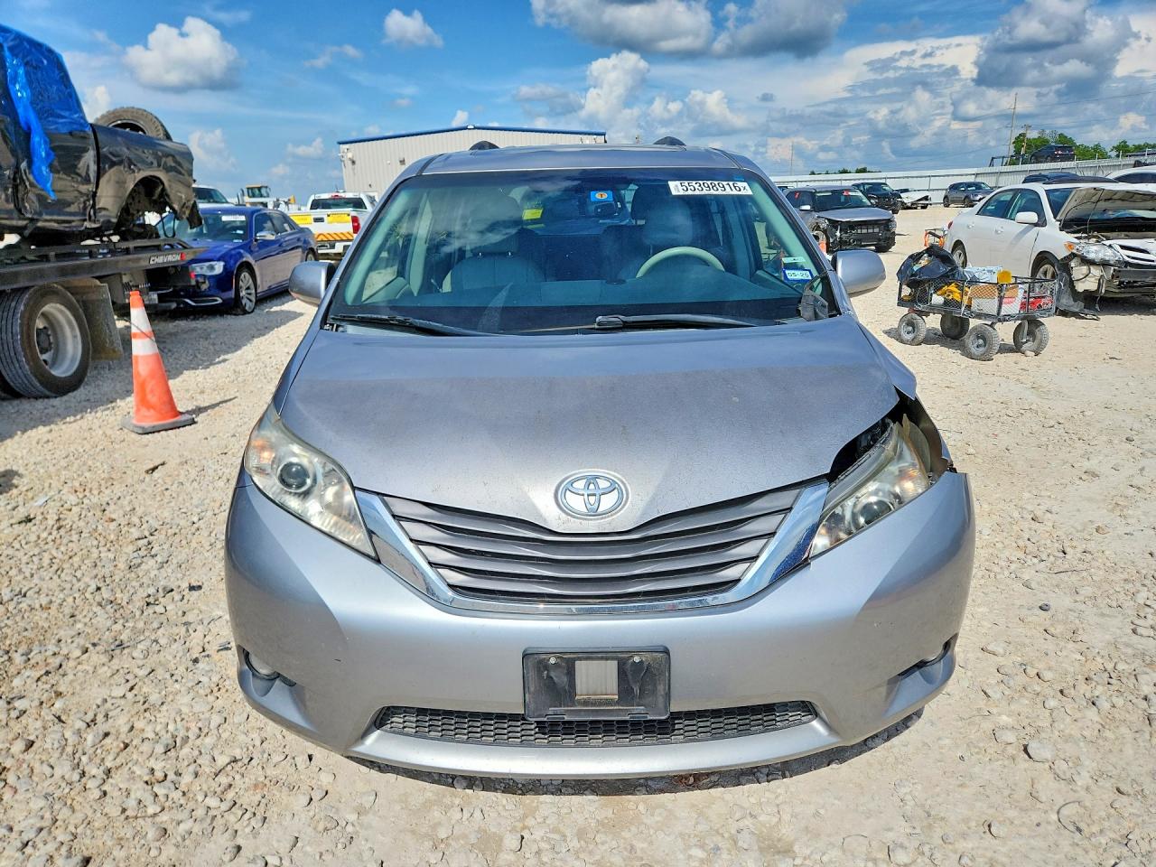 Toyota Sienna Xle 8-passenger