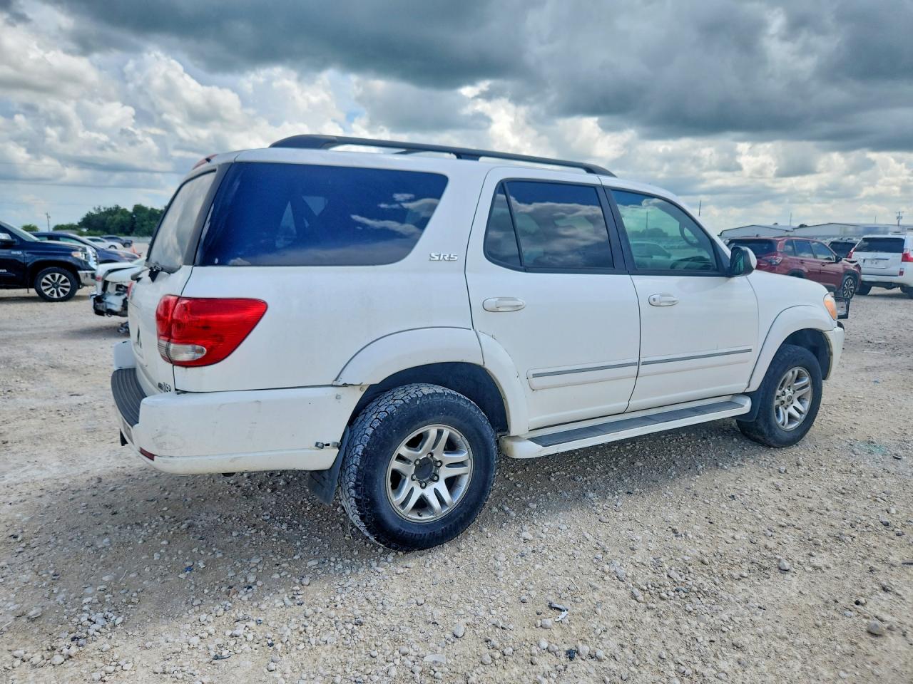 Toyota Sequoia Sr5