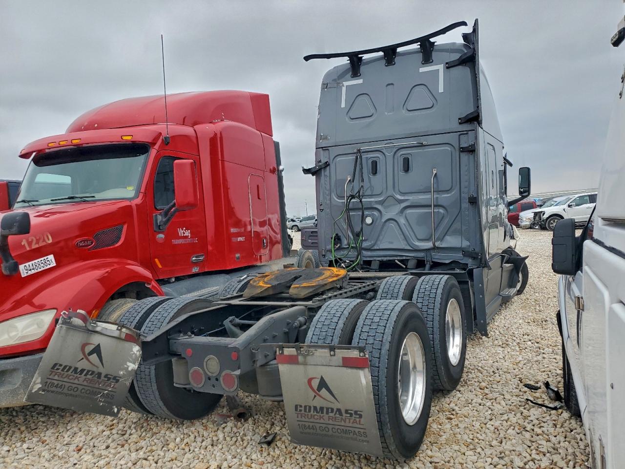 Freightliner Cascadia 1