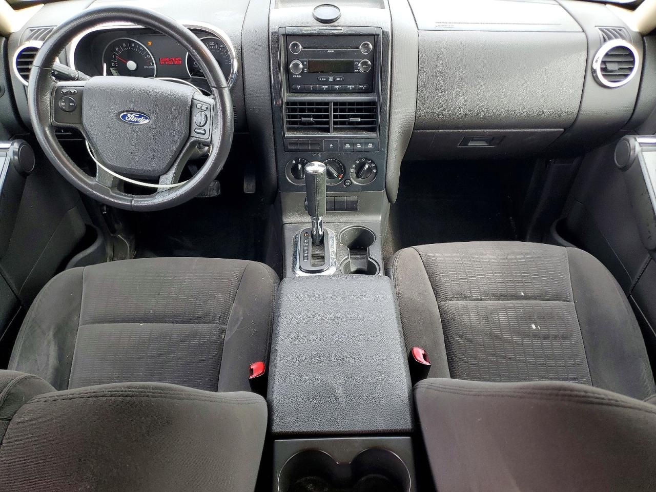 Ford Explorer Xlt