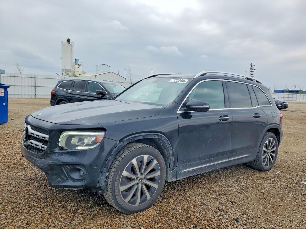 Salvage Mercedes-Benz GLB Image