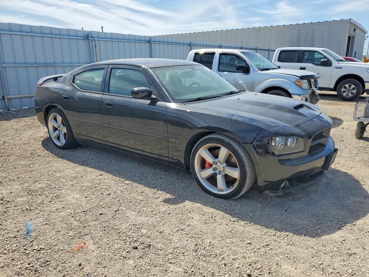 Dodge Charger Srt-8