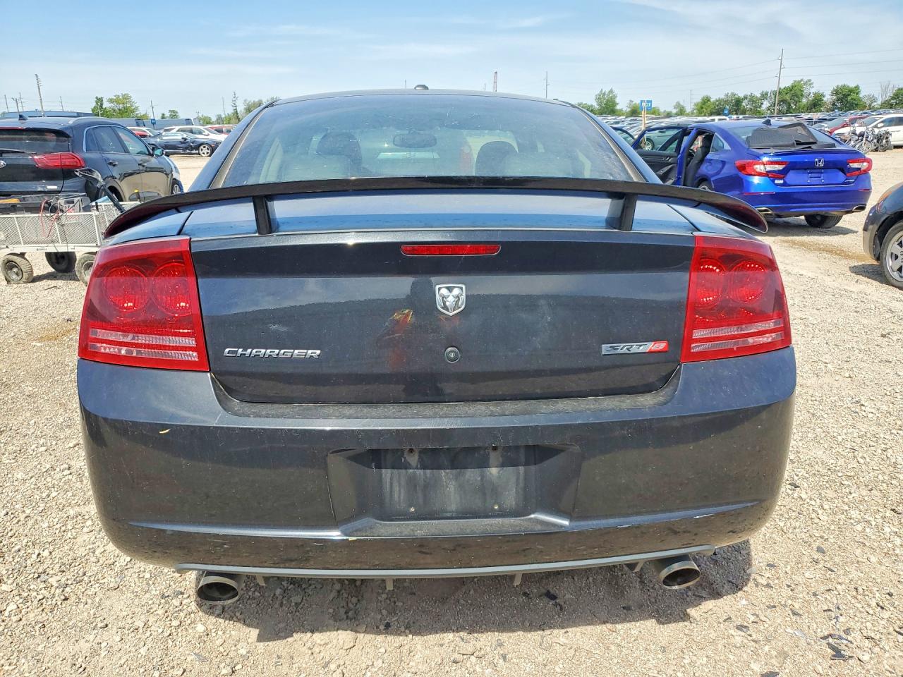 Dodge Charger Srt-8