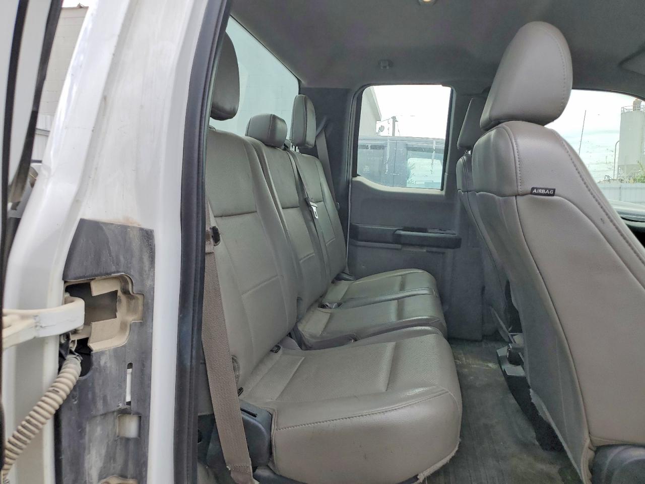 Ford F-150 Super Cab