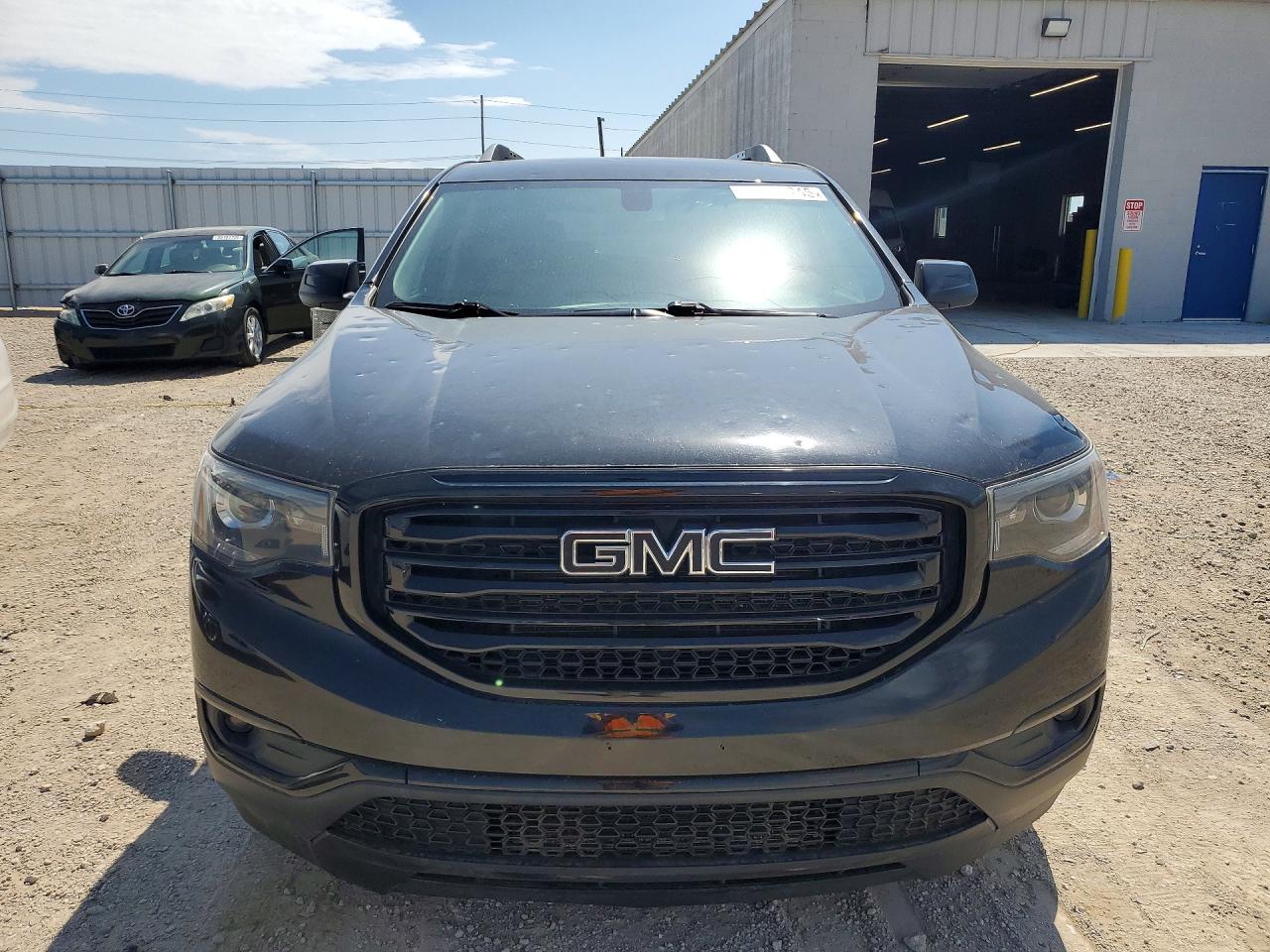 GMC Acadia Slt-1