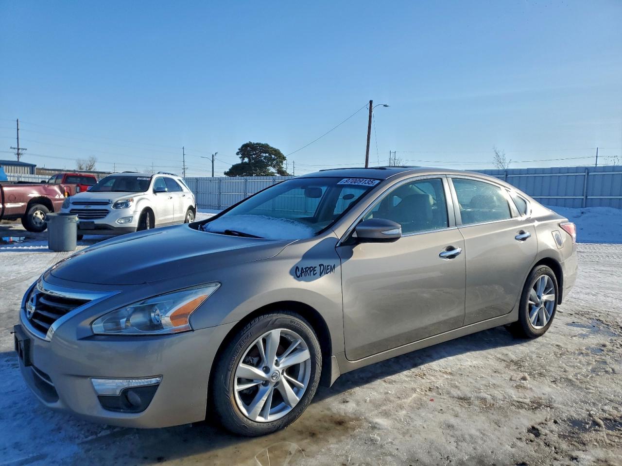 Salvage Nissan Altima Image