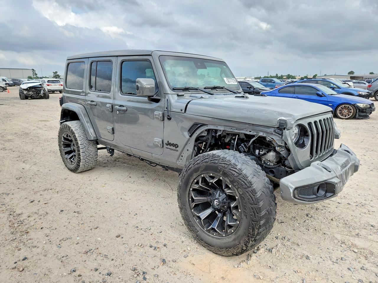 Jeep Wrangler Sahara
