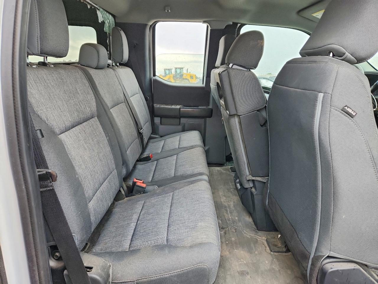 Ford F-150 Super Cab