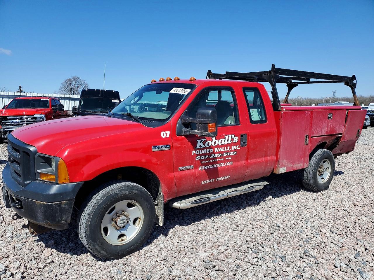 Salvage Ford F-350 Image