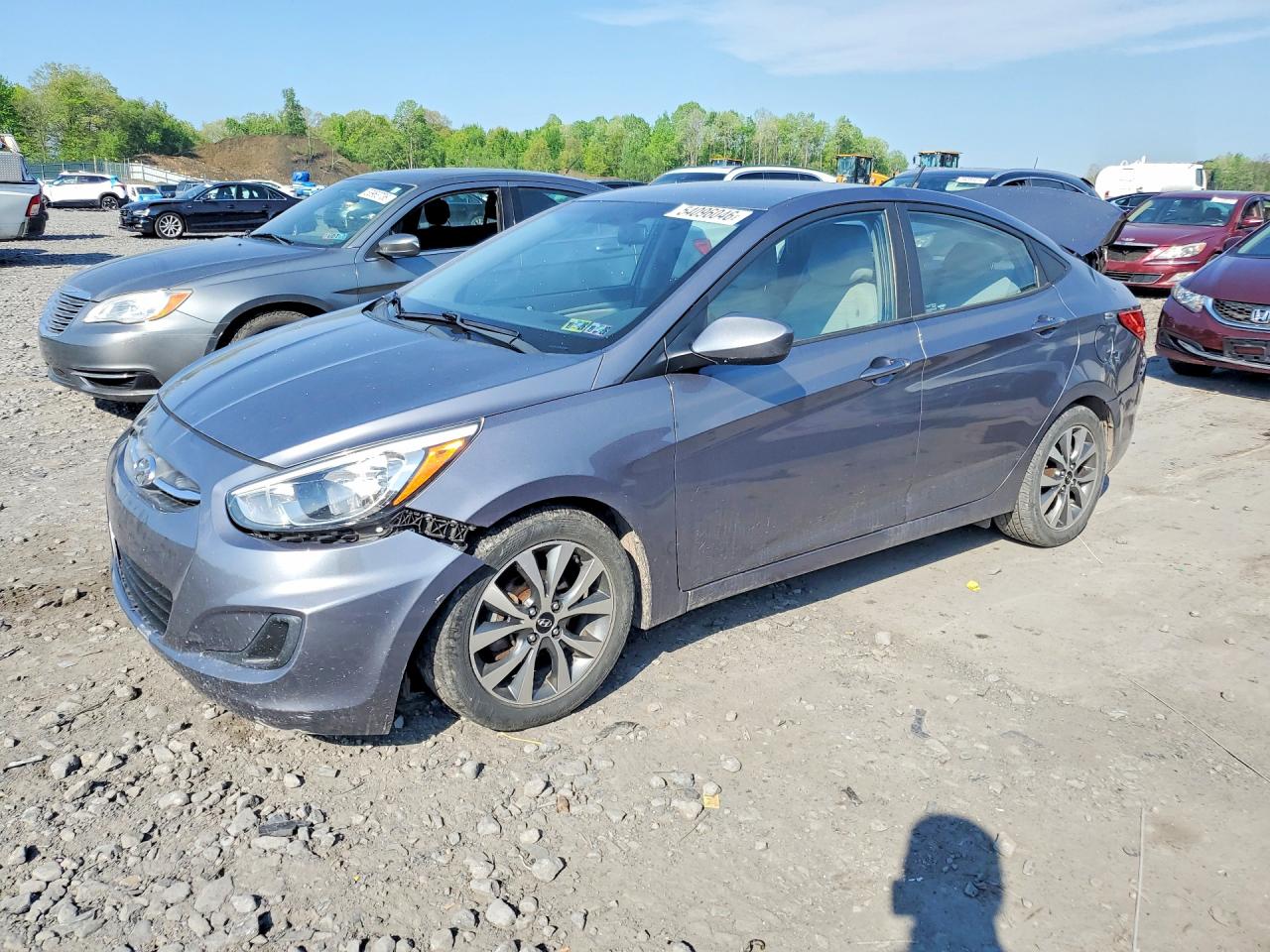 Salvage Hyundai ACCENT Image