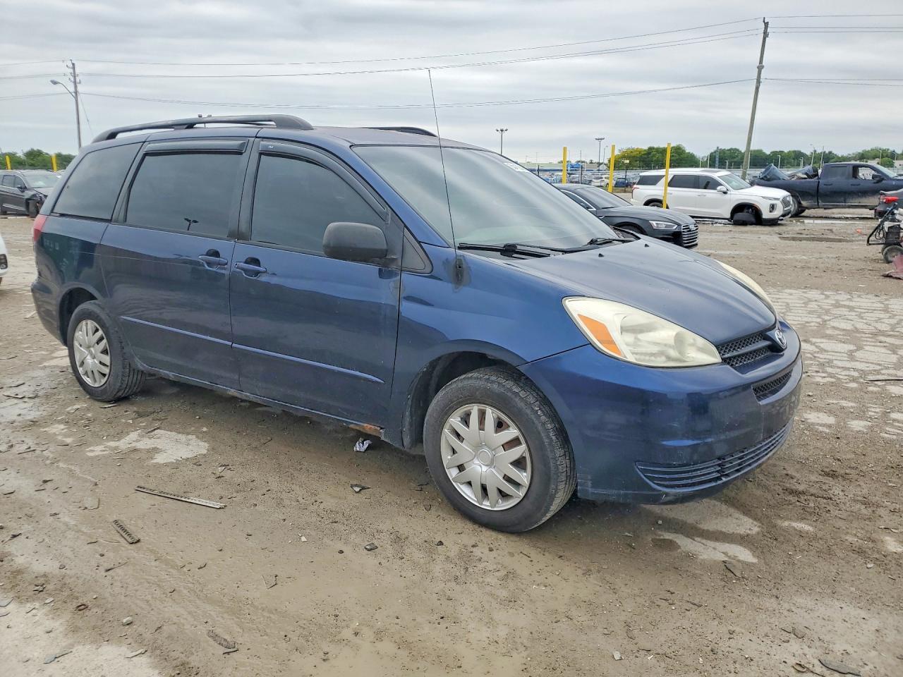 Toyota Sienna Le 7 Passenger