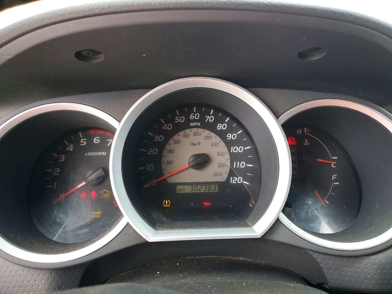 Toyota Tacoma V6