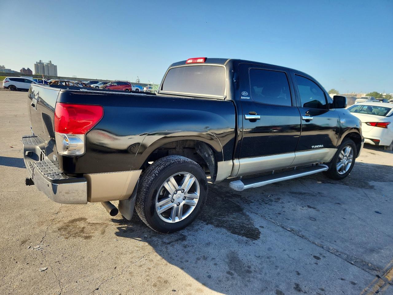 Toyota Tundra Crewmax Limited