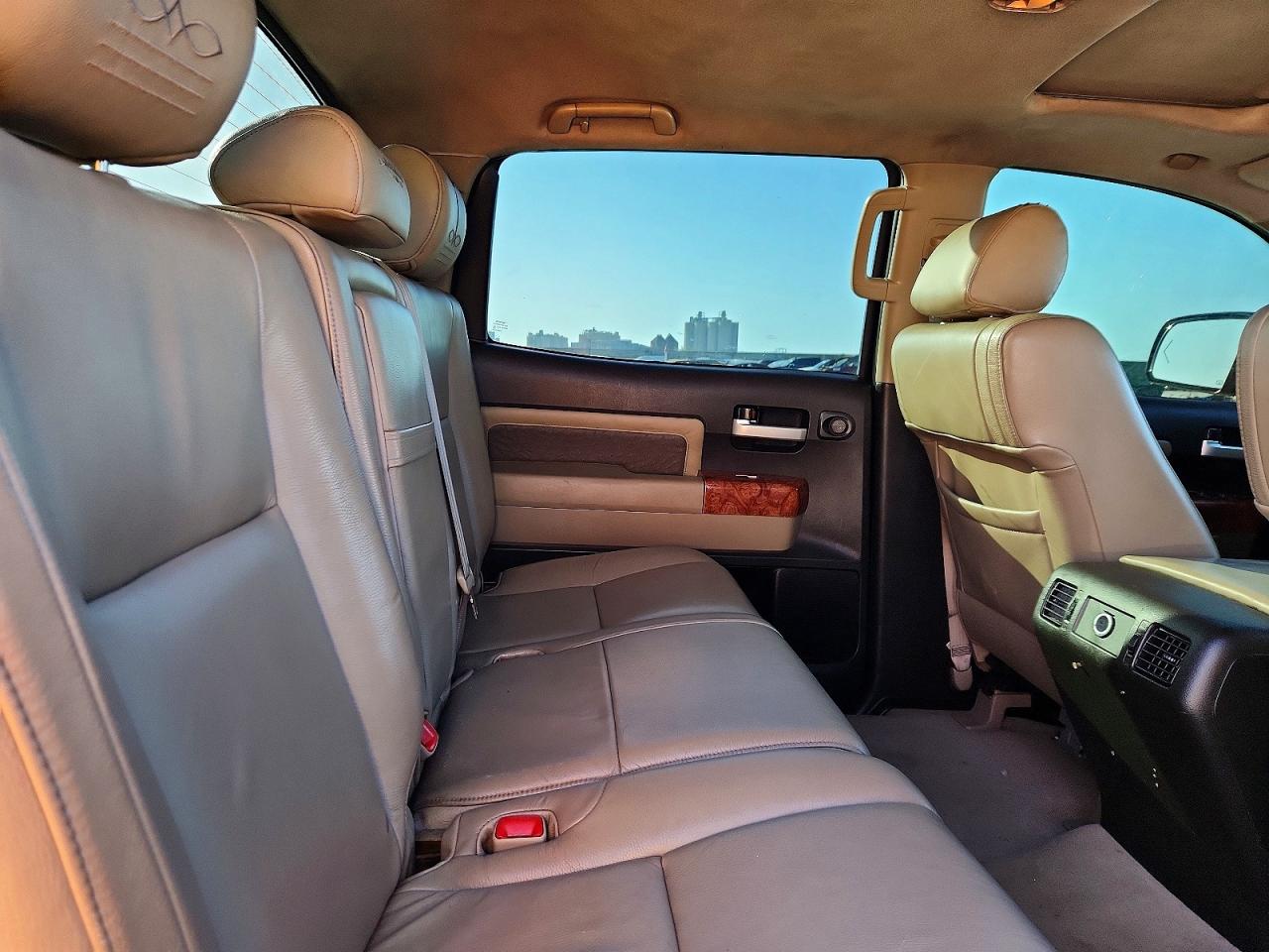 Toyota Tundra Crewmax Limited