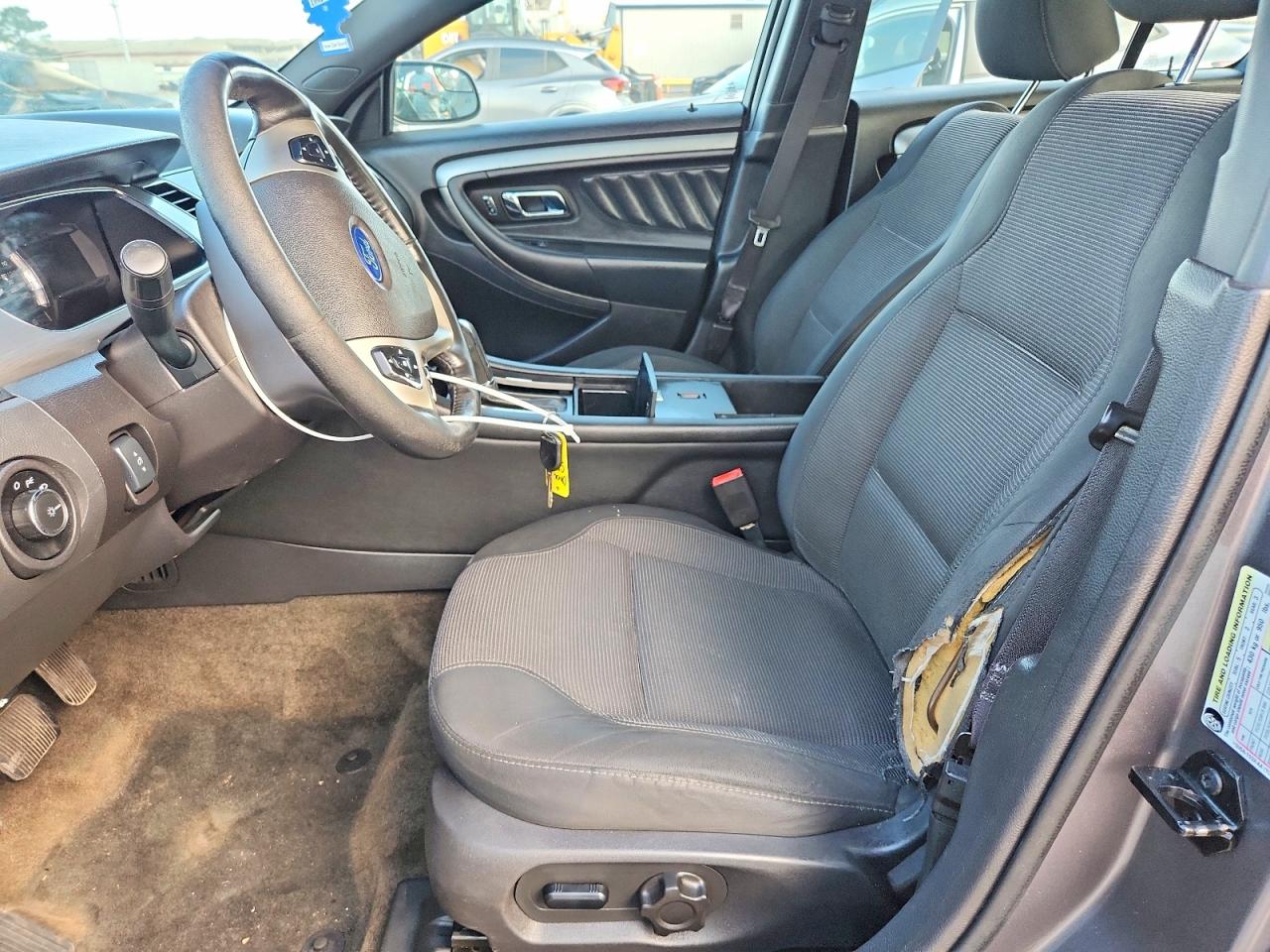 Ford Taurus Sel