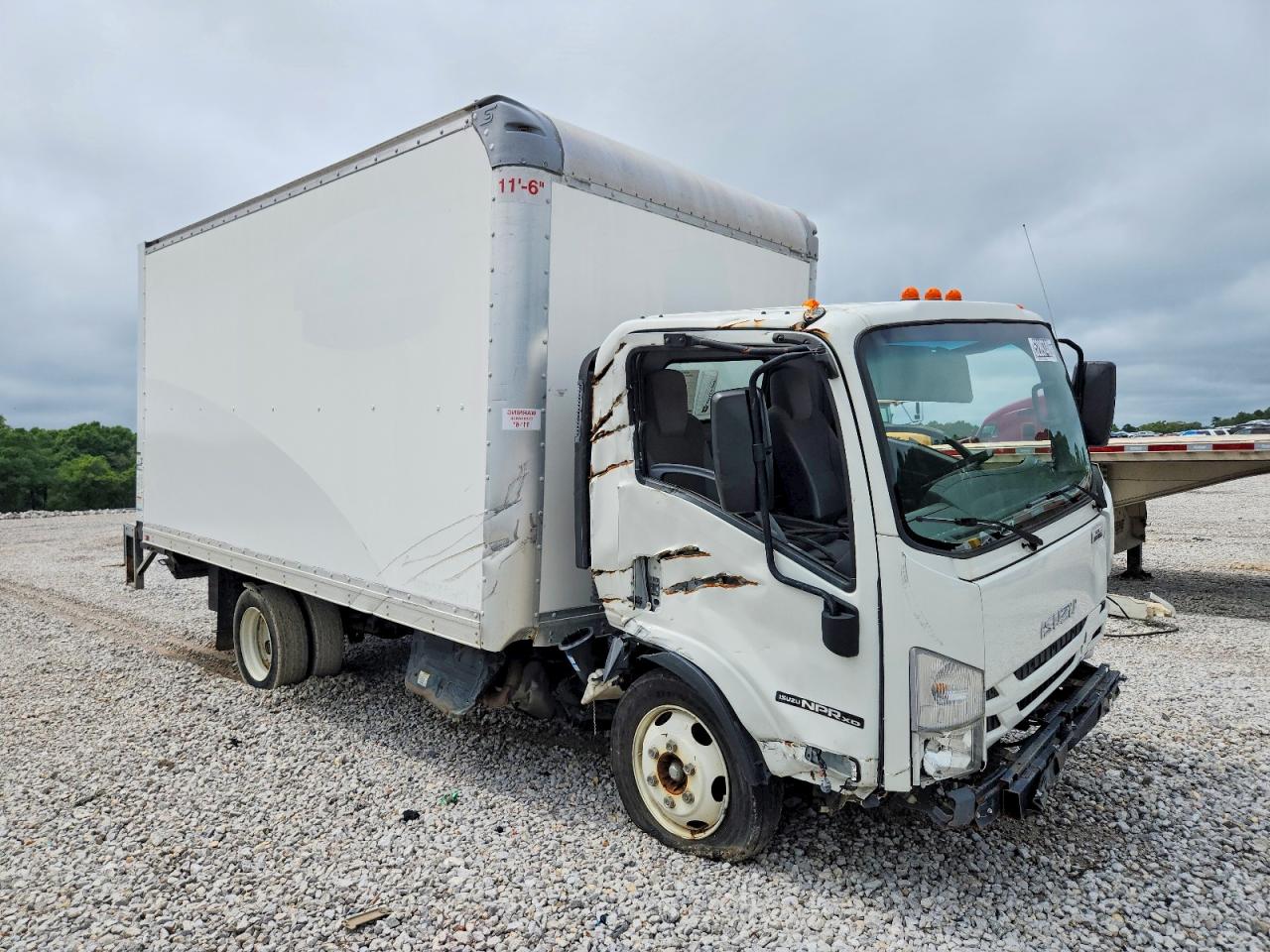 Salvage Isuzu Npr Xd Image