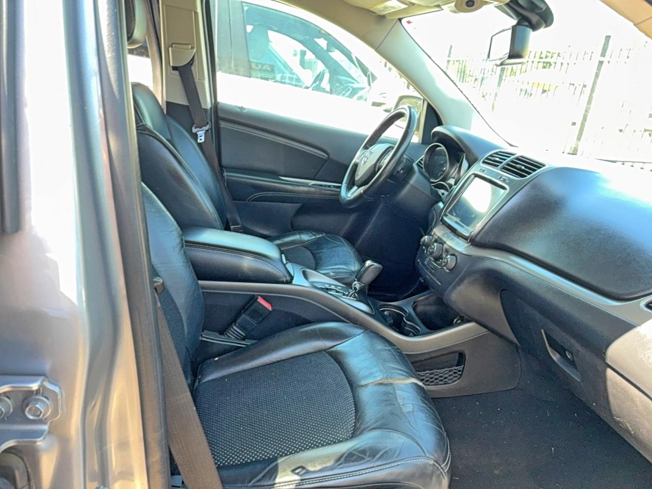 Dodge Journey Crossroad