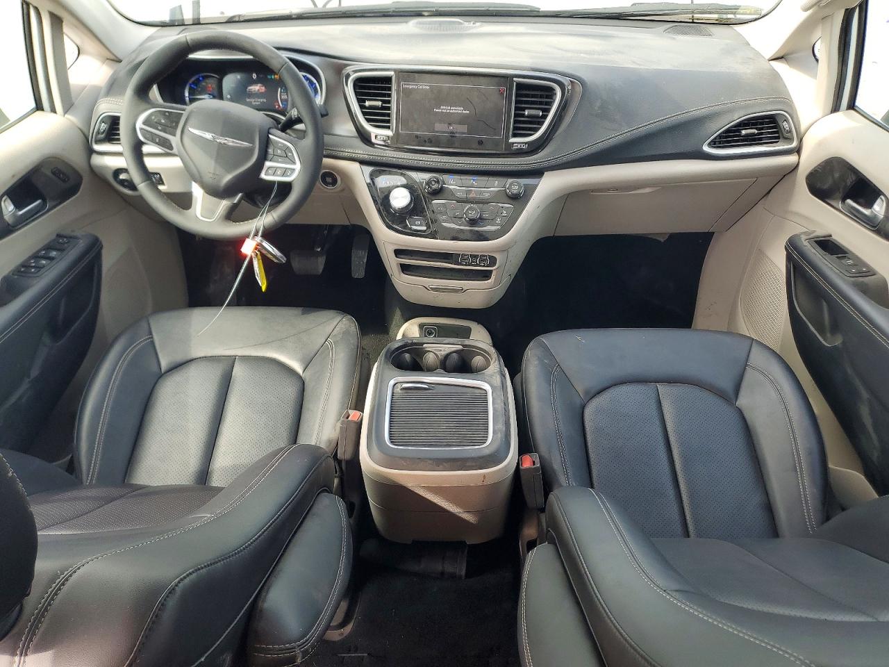 Chrysler Pacifica Hybrid Select
