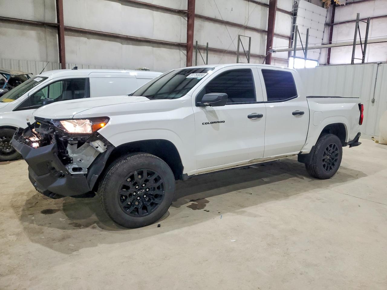 Salvage Chevrolet Colorado Image