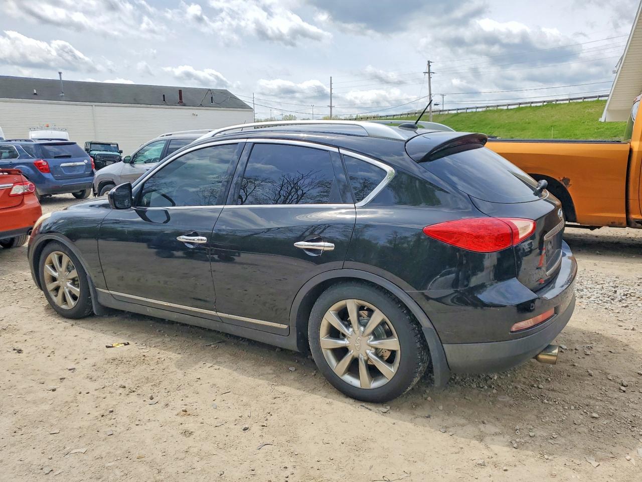 INFINITI Ex Base