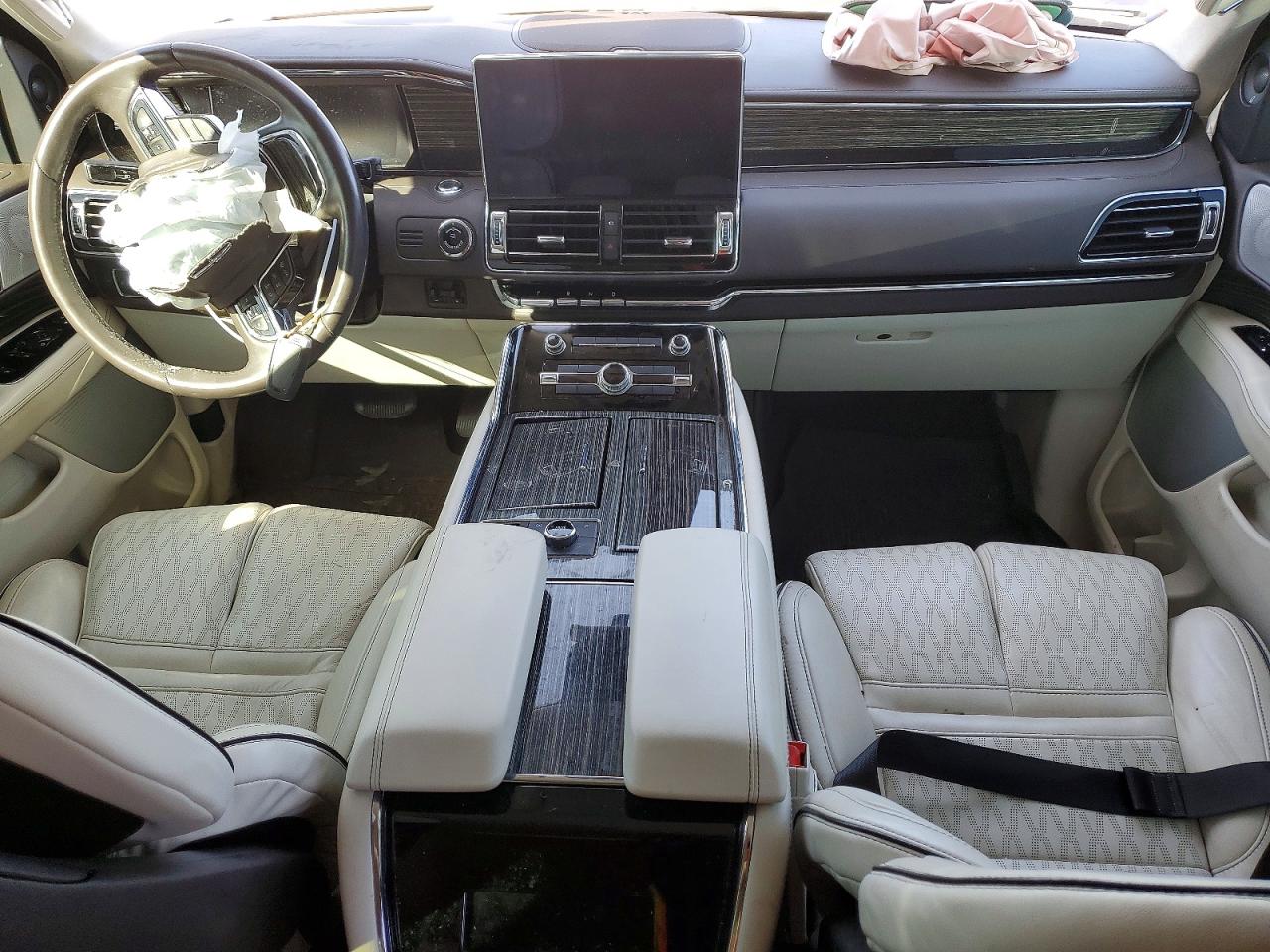 Lincoln Navigator L Black Label