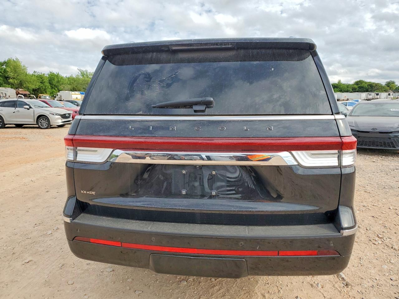 Lincoln Navigator L Black Label