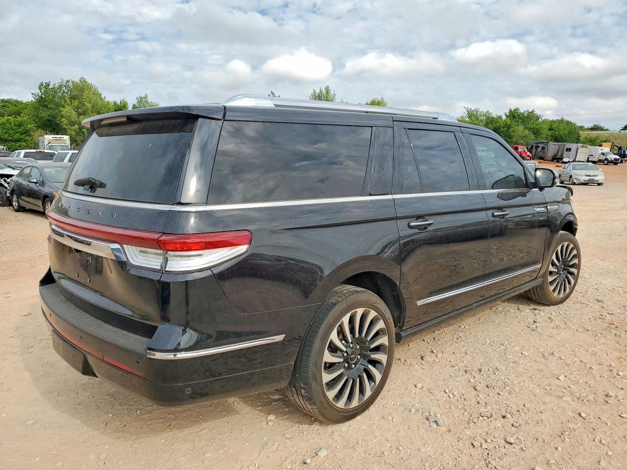 Lincoln Navigator L Black Label