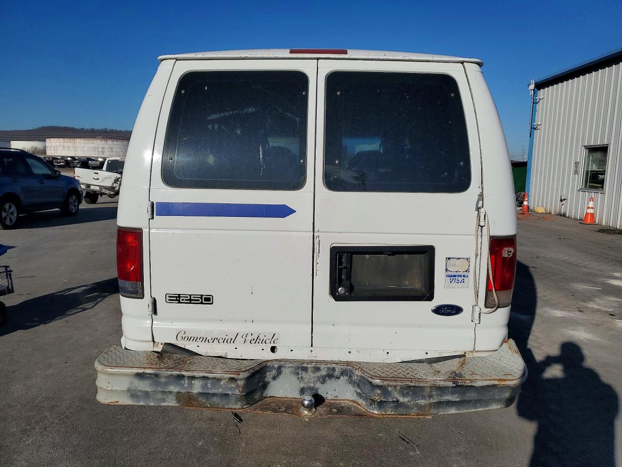Ford Econoline E250 Van