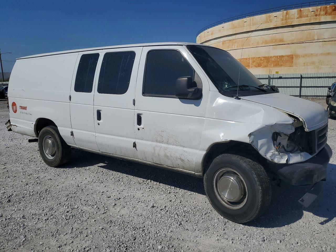 Ford Econoline E250 Van