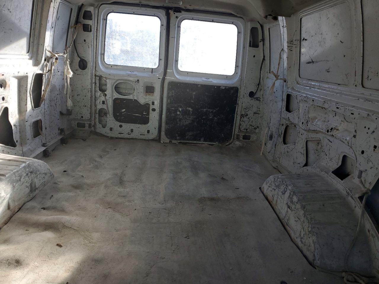 Ford Econoline E250 Van