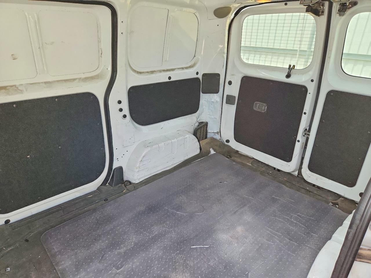 Chevrolet Express Lt