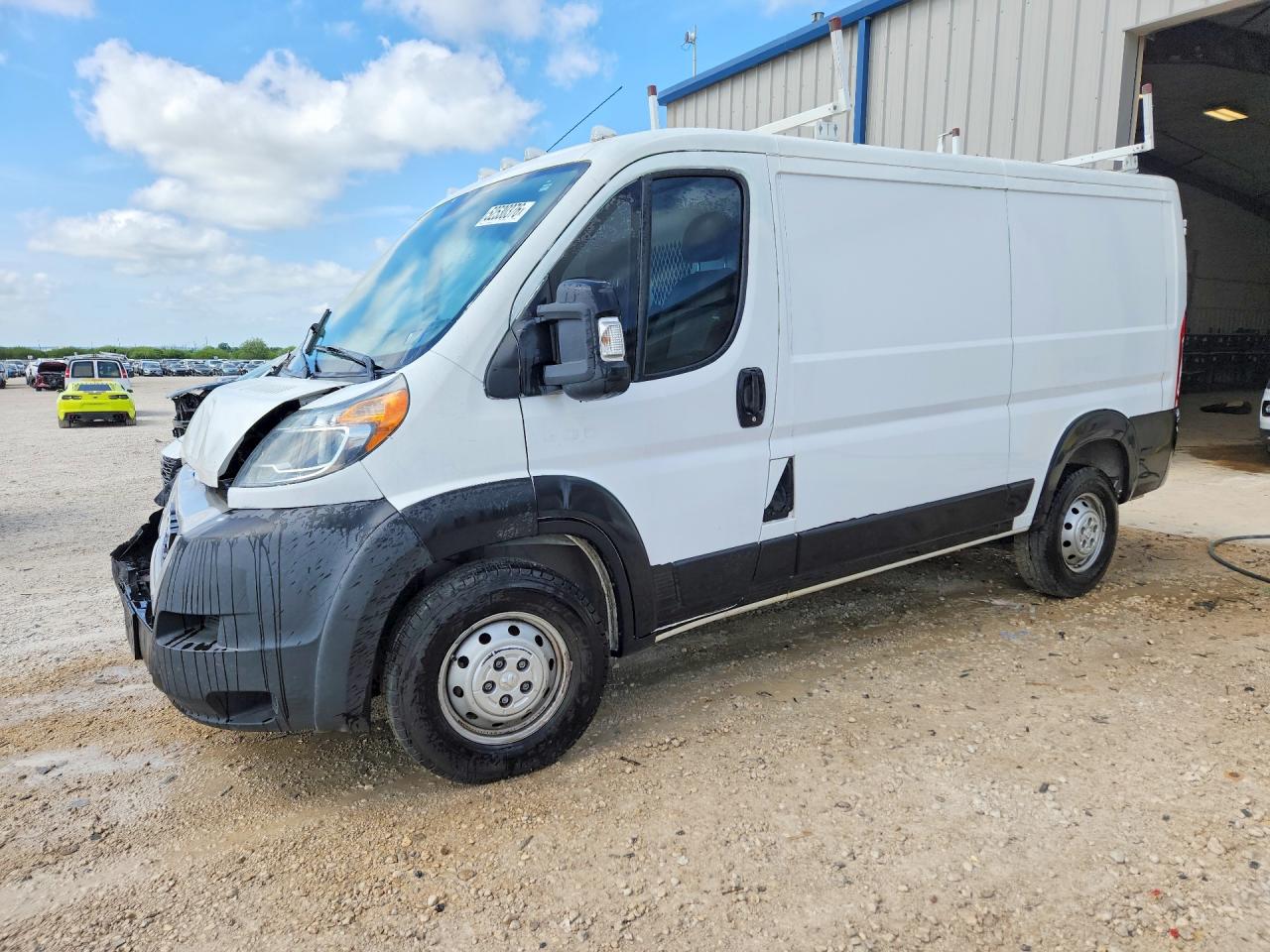 Salvage Ram Promaster Image