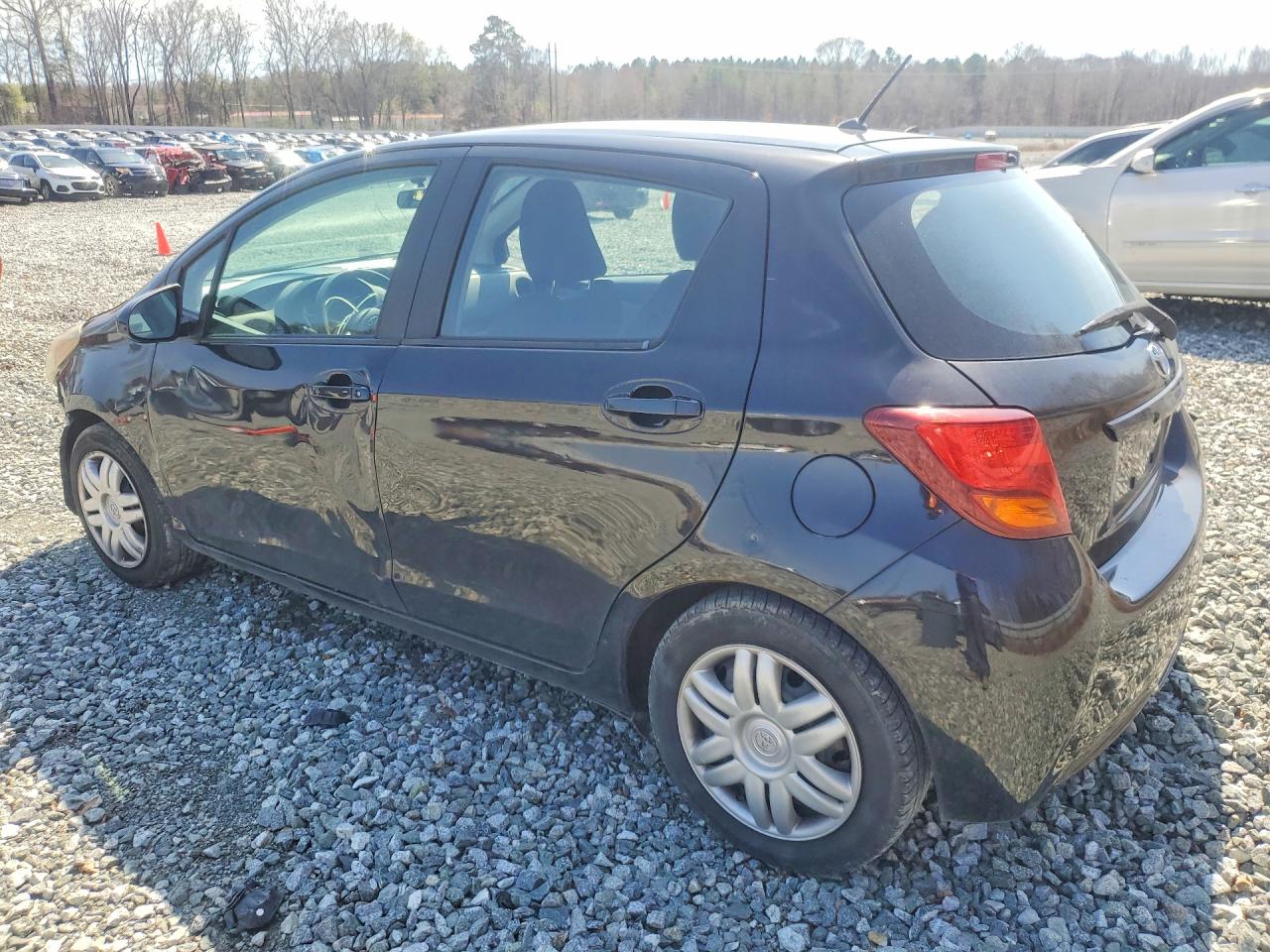Toyota Yaris 5-door L
