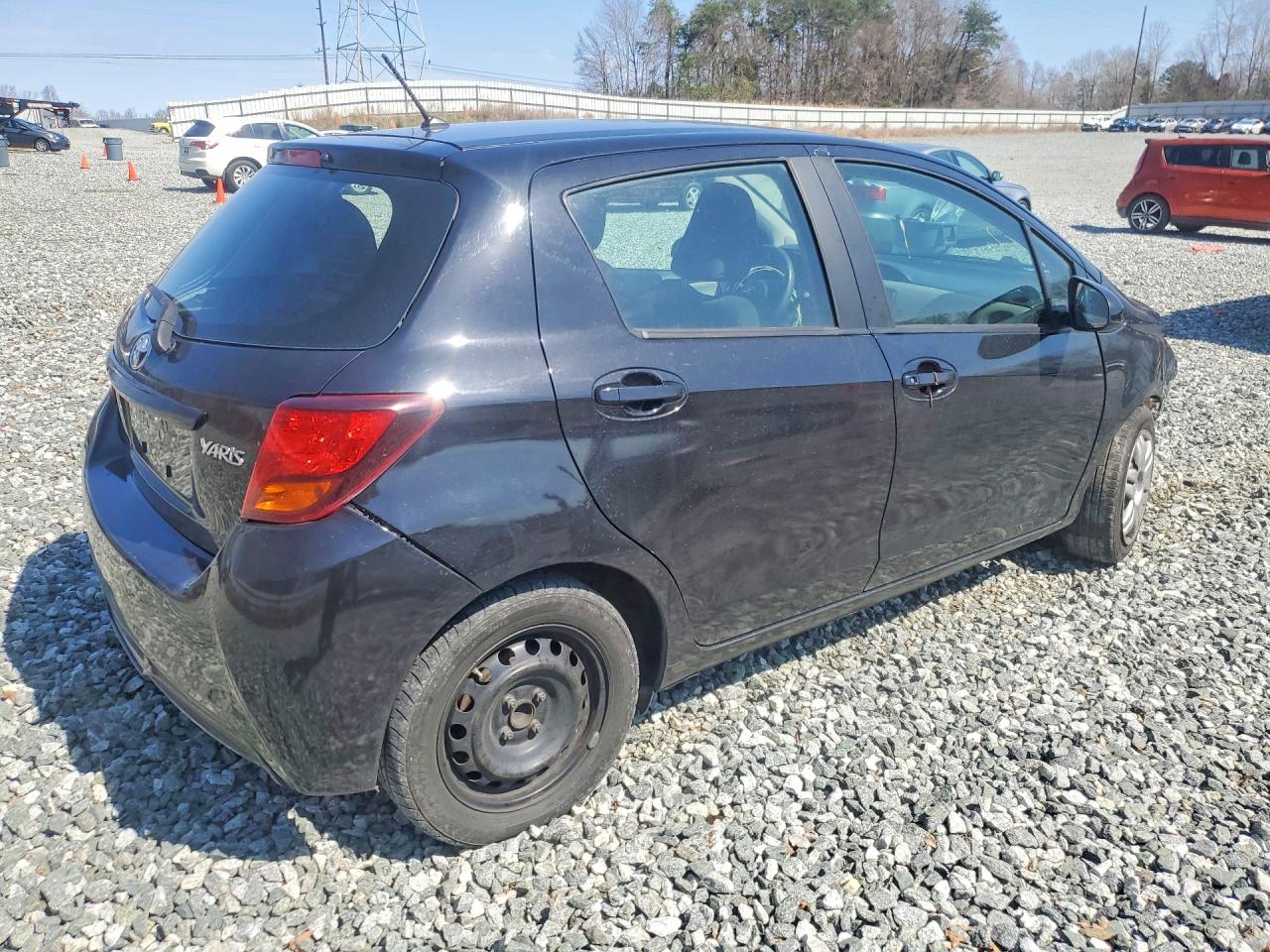 Toyota Yaris 5-door L