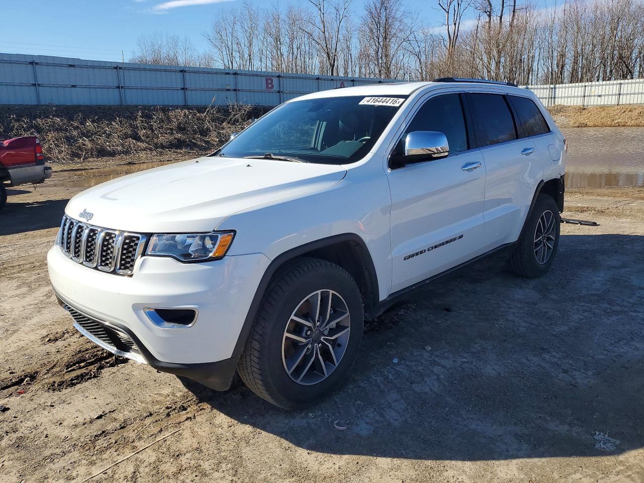 Salvage Jeep Grand Cherokee Image