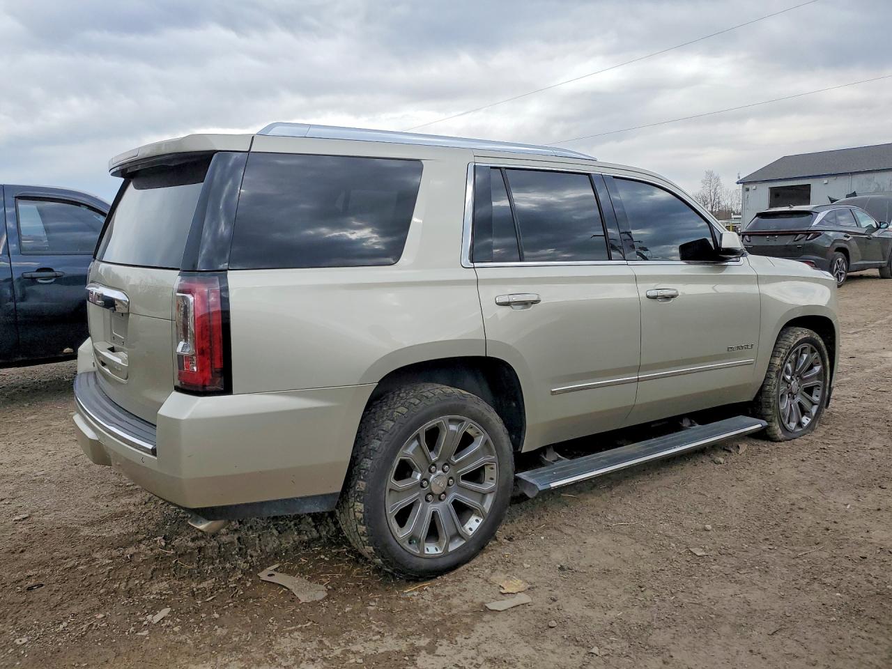 GMC Yukon Denali