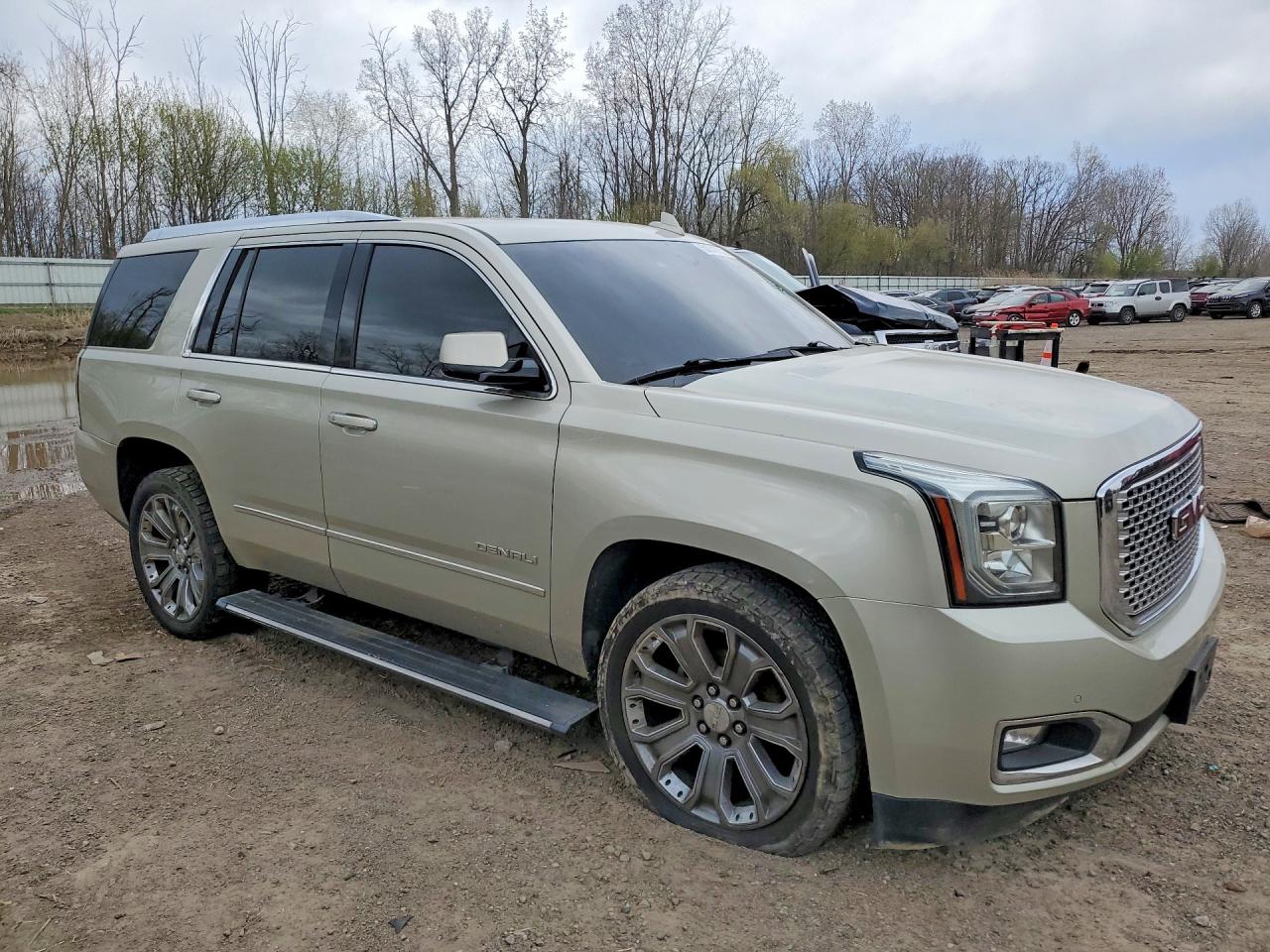 GMC Yukon Denali