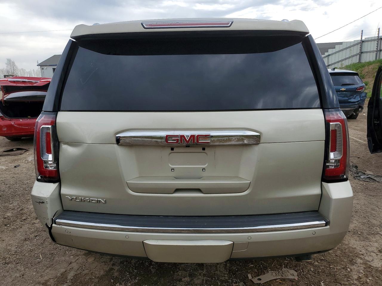 GMC Yukon Denali
