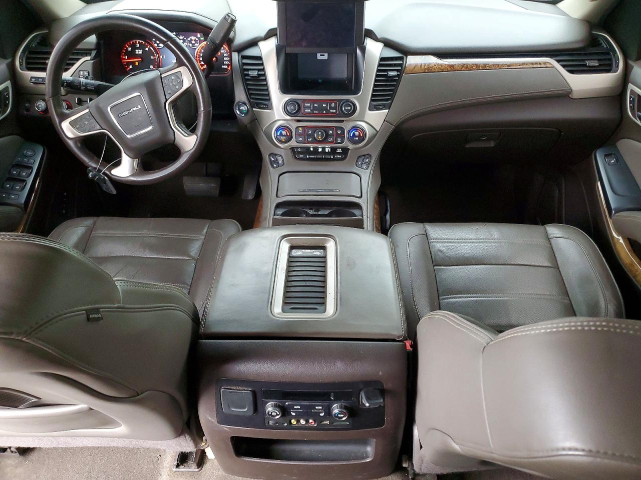 GMC Yukon Denali