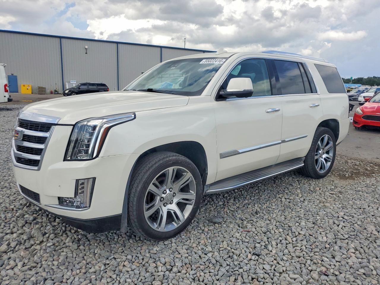 Salvage Cadillac Escalade Image