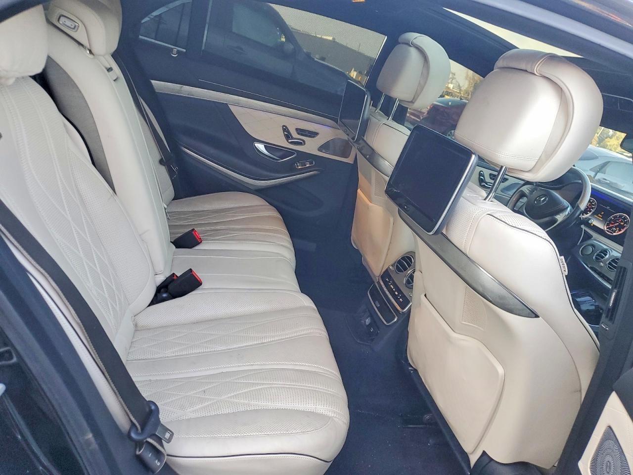 Mercedes-Benz S-Class 63 Amg