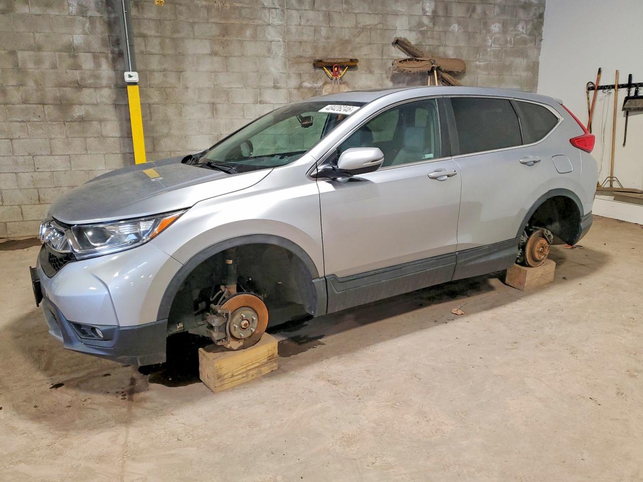 Salvage Honda Crv Image