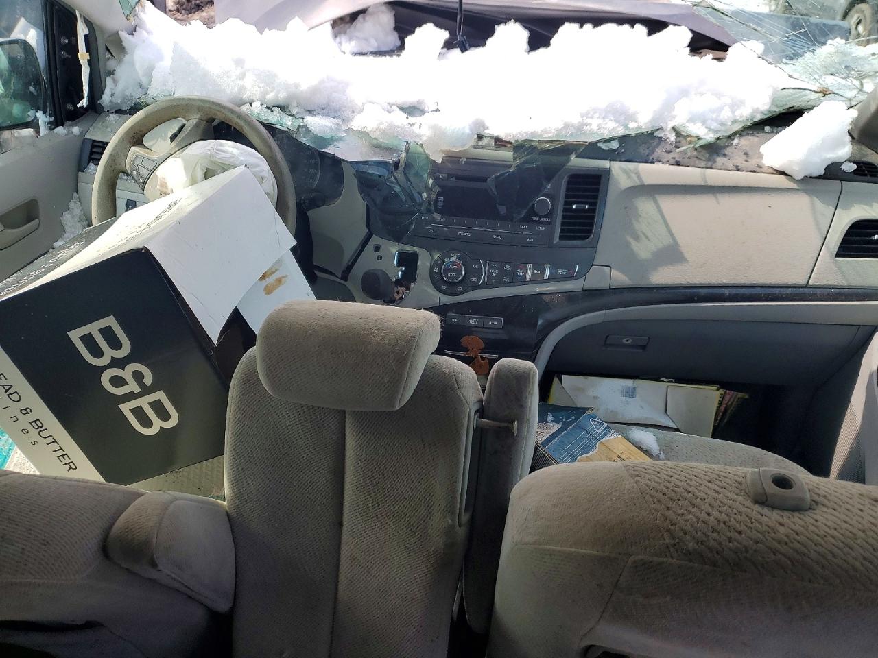 Toyota Sienna Le