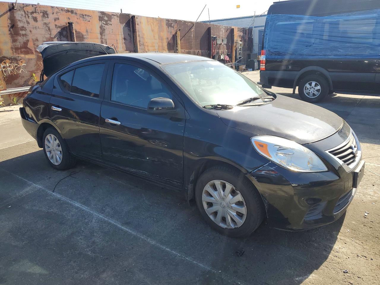 Nissan Versa 1.6 S