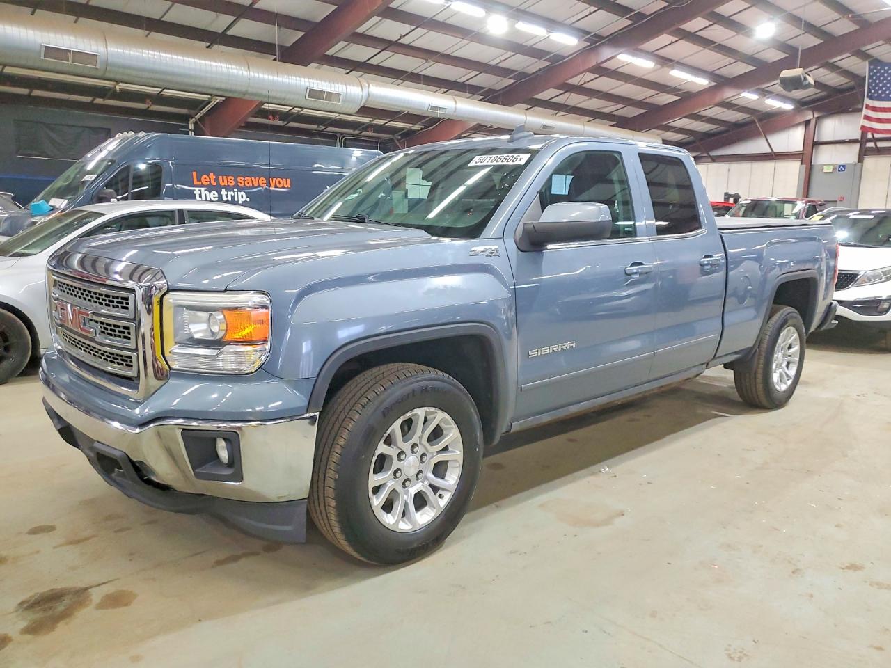 Salvage GMC Sierra Image
