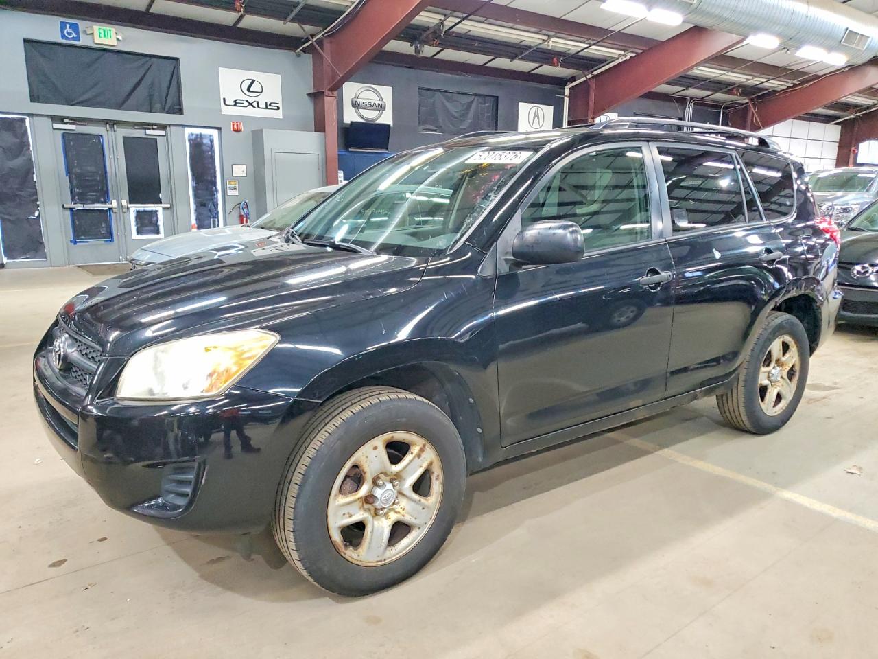 Salvage Toyota RAV4 Image